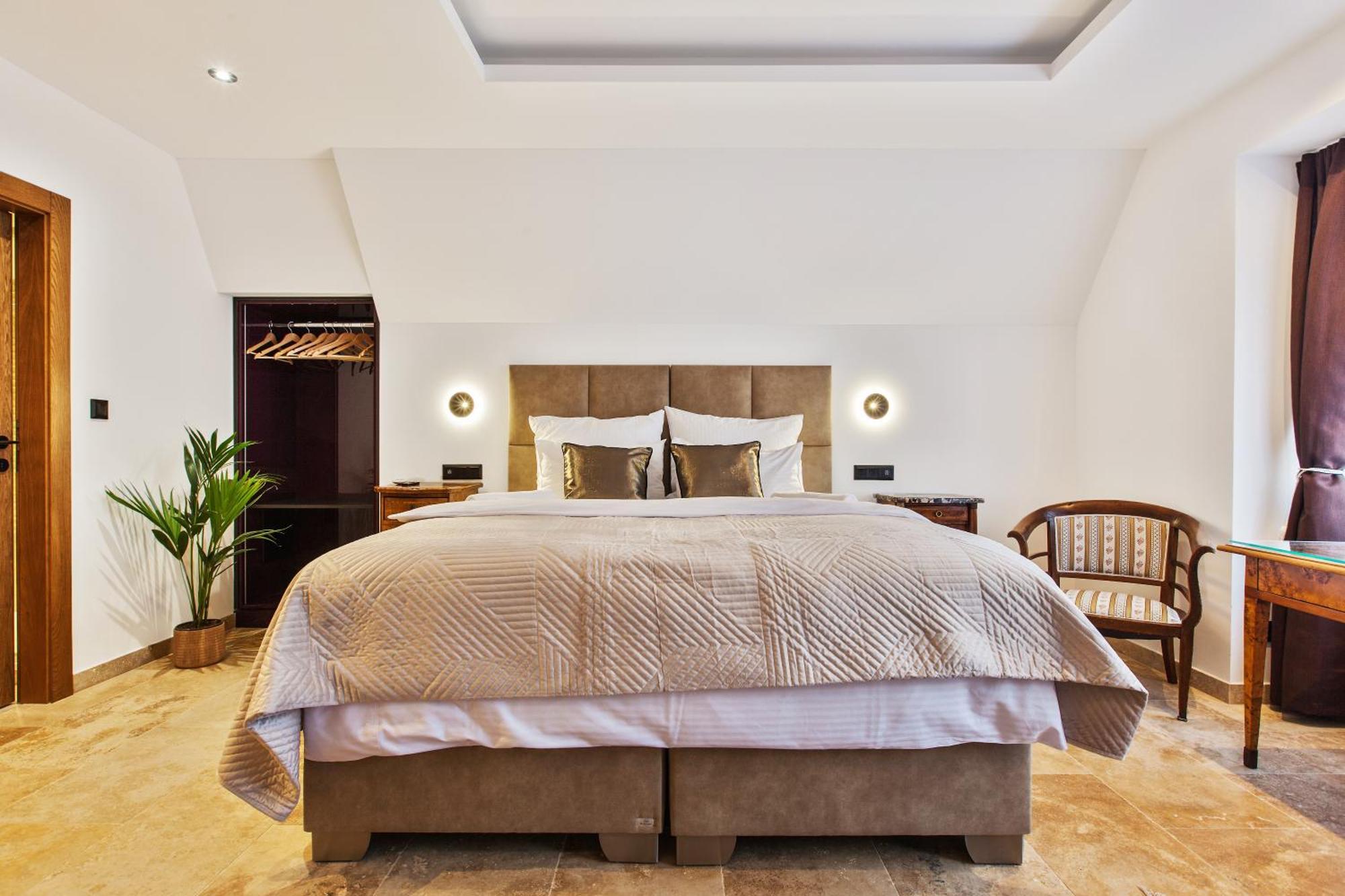 Brezno Central Apartments Экстерьер фото